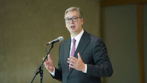 СВЕ МЕРЕ НА ЈЕДНОМ МЕСТУ Председник потврдио сјајне вести: Помоћ за најугроженије стиже пре краја лета и пензије ће раније бити повећане