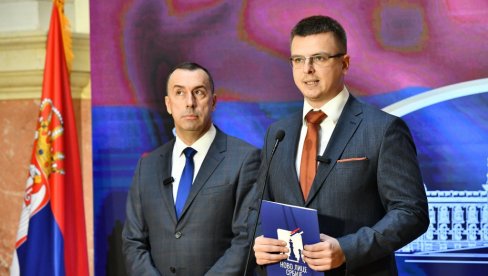 ZBOG NAJGRUBLJEG KRŠENJA POSLOVNIKA: Parandilović i Ninković udaljeni sa sednice na 20 dana