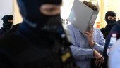 AUSTRIJANAC IZBO NOŽEM PETORO LJUDI ISPRED DŽAMIJE. Preti mu smrtna kazna, traži ekstradiciju