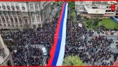 ZA NAŠU SRBIJU! Žena koja je šila najveću trobojku za skup Srbija naša porodica otkriva: Krojili smo je i dan i noć