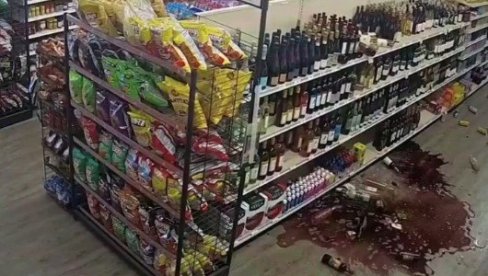 РАЗОРАН ЗЕМЉОТРЕС ПОГОДИО И КАЛИФОРНИЈУ: Објављени застрашујући снимци, све се љуља, флаше падају са рафова (ВИДЕО)
