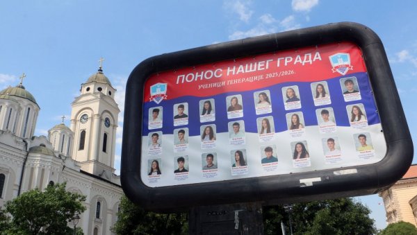 НАЈБОЉИ ЂАЦИ  НА БИЛБОРДИМА У СМЕДЕРЕВУ: Јавно признање за 24 ђака генерације