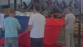 ПОСЛЕДЊЕ ПРИПРЕМЕ: Највећа српска тробојка икада појавиће се на скупу „Србија, једна породица“ (ВИДЕО)