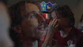 MODRIĆ SNIMLJEN KAKO PLAČE: Cela Hrvatska gleda u svog kapitena - snimak o kome priča svet (VIDEO)