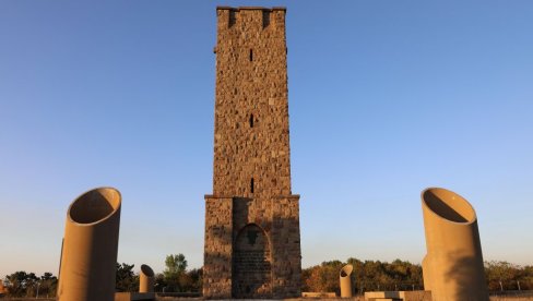 NOVI UDAR NA SRBE! Gradonačelniku Nikšića zabranjen ulazak na KiM