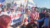 PETKOVIĆ ZA NOVOSTI: Dok je Vučićeve politike mira, stabilnosti i razvoja zemlje, politika blokadera mržnje i laži nema šanse