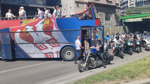 SRBIJA JEDNA PORODICA: Okuplja se veliki broj bajkera (VIDEO)