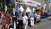 ЗАЈЕДНО ГРАДИМО БУДУЋНОСТ! Искрени осмеси грађана и пуна подршка председнику Вучићу
