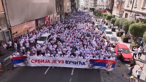 СНИМАК ДРОНОМ: Погледајте како је изгледао моћни кортео (ВИДЕО)