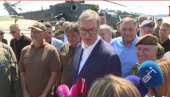 ДАНАС ГАЂАМО АТАКОМ СА ХЕЛИКОПТЕРА Вучић са пилотима: Највише волим када је у нашим рукама Ми-35, јер има посебан, злокобан звук