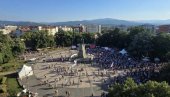 SNIMCI IZ DRONA - SVE SE VIDI NA VIDOVDAN! Trg prazan, pukao blokaderski skup u Kraljevu