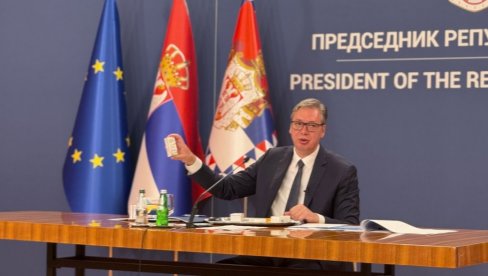 ВУЧИЋ ОТКРИО КОЛИКО ДОБИЈАЈУ ПРИМАОЦИ БОРАЧКОГ ДОДАТКА: Ево када новац леже на рачун