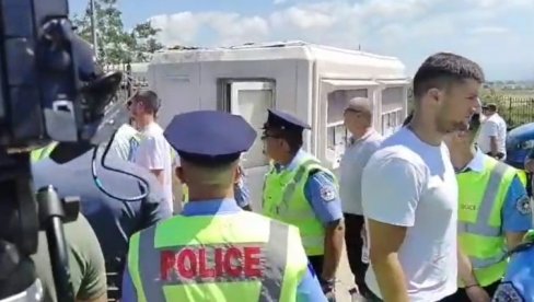 АЛБАНЦИ ЗГРОЗИЛИ АУСТРИЈУ Вилимски/Краус: Оштро осуђујемо поступање полиције на Газиместану на тзв. Косову (ВИДЕО)