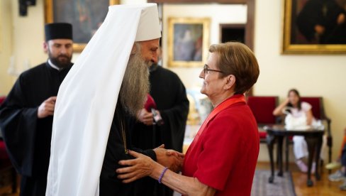 ОРДЕН СВЕТОГ САВЕ ЗА ДАНИЦУ МАРИНКОВИЋ: Патријарх одликовао судију која је демаскирала случај Рачак