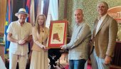 LJUBAVNE PESME NA OBIČAN NAČIN: Zoranu Ćiriću u Vršcu uručena prestižna nagrada za poeziju „Vasko Popa“