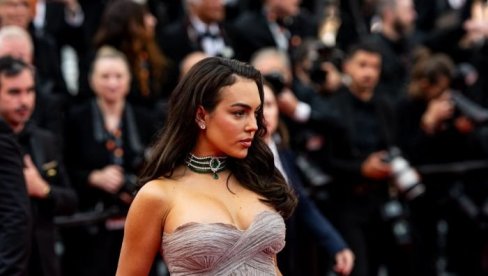 RONALDOVA VERENICA NA METI KRITIKA NAVIJAČA PORTUGALA: NJena fotografija sa tribina obišla svet (FOTO)