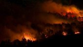 УХВАЋЕН ПИРОМАН С УПАЉАЧЕМ И НОВИНАМА: Пожари и даље букте широм Француске