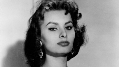 MUŽ MI JE REKAO DA TREBA DA SKRATIM NOS: Sofija Loren odbila da radi estetske zahvate na licu - Dopada mi se kako izgledam!
