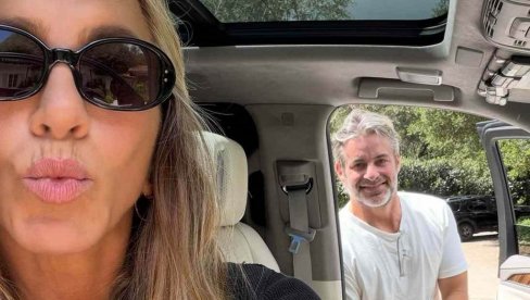 ЏЕНИФЕР АНИСТОН И ГОДИНУ ДАНА ЉУБАВИ: Омиљена глумица једном фотографијом доказала да живи бајку