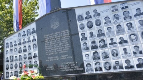 СРПСКЕ ЖРТВЕ ЈОШ ЧЕКАЈУ ПРАВДУ: У Братунцу сутра централна комеморација за 3.267 убијених, 4. јул у РС је дан жалости (ФОТО)