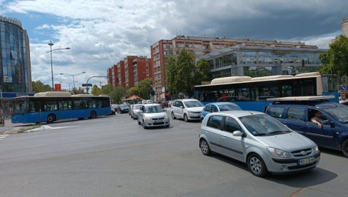 ZBOG RADOVA NA TOPLOVODU: Do 31. avgusta zatvoren saobraćaj u delu Detelinare