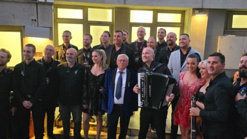 POSLE DVA ISTORIJSKA KONCERTA: Milanče Radosavljević ispunio želju publike (FOTO)