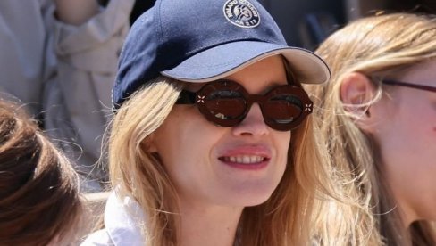 УДАЛЕ СЕ БОГАТО, ПА СЕ РАЗВЕЛЕ И НАШЛЕ ЈОШ БОГАТИЈЕ МУШКАРЦЕ: Све снове су им остварили, једна у 44. години чека шесто дете (ФОТО)