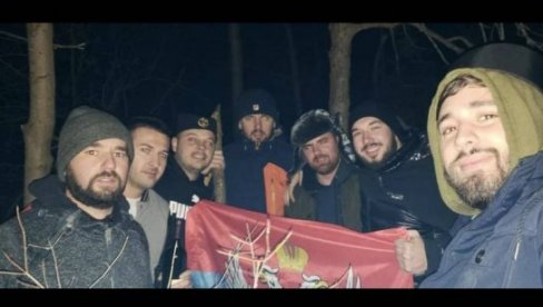 LICEMERSTVO BORISA PEJOVIĆA: Nekada se slikao sa srpskom trobojkom, a sada napada Srbiju i Vučića (FOTO)