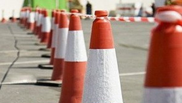 РАДОВИ НА ПЕТЉИ ОСТРУЖНИЦА: Измене у саобраћају до суботе