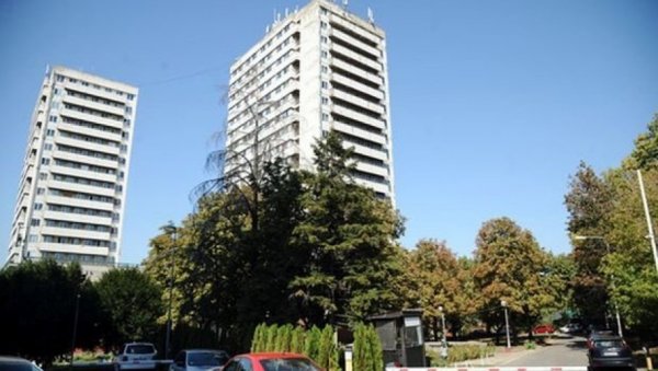 КАРАБУРМА ДОБИЈА  САВРЕМЕНЕ ЛИФТОВЕ: Осим послова на одржавању, почиње један од најважнијих пројеката Студентског центра Београд