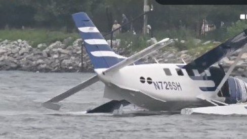 TRAGEDIJA U NJUJORKU, AVION SE SRUŠIO U REKU: Pojavili se jezivi snimci trenutaka pre udara,objavljen video iz kabine (FOTO/VIDEO)