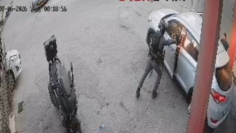 ŠOKANTAN SNIMAK: Policajac bacio šok-bombu u vozilo, pokrenuta istraga (VIDEO)