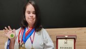 ANĐELA NE ZNA ZA PREPREKE: Karatistkinja iz Lajkovca sa Daunovim sindromom pobeđuje i protivnike i predrasude (FOTO)