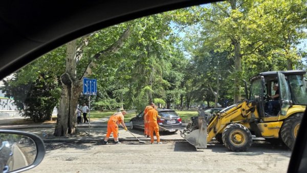 ЗАТВОРЕН ДЕО БУЛЕВАРА КРАЉА АЛЕКСАНДРА: Због радова промене у саобраћају (ФОТО)