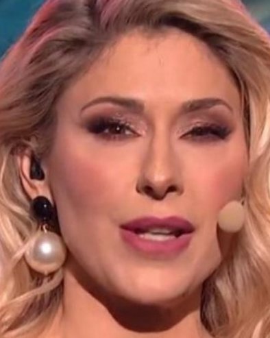 Проблем постаје све већи: Кристина открила са чиме се суочава