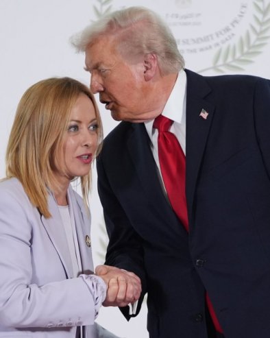ОВО МОРАТЕ ВИДЕТИ: Ево како је изгледао први сусрет Трампа са Ђорђом Мелони после свађе (ВИДЕО)