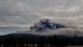 SNAŽNA ERUPCIJA: Vulkan izbacio oblak pepela 12 kilometara u visinu (VIDEO)