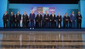 СТАЛНО СЕ ВРПОЉИ: Стручњак за говор тела објаснила сусрет Трампа и Зеленског и открила ко се уплашио