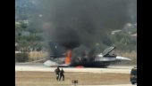 F-16 SE ZAPALIO TOKOM LETA: Morao prinudno da sleti, dim prekrio pistu (VIDEO)