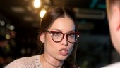 НЕМОЈ ДА СЕ ПРАВИШ ЛУДА! Мирка побегла од колегинице, јавне прозивке на сету
