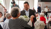 ВРШАЧКИ ПЕНЗИОНЕРИ ОДЛИЧНО ИСКОРИСТИЛИ ВРЕМЕ ЗА ТРИБИНУ Огњеновић: Увек ми је задовољство да дођем у јужни Банат