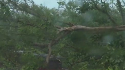 TRAGEDIJA NA FILIPINIMA: Najmanje 15 mrtvih u klizištima, tajfun Bavi preti Aziji (VIDEO)