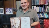 ПЕСНИЧКИ ТАЛЕНАТ ИЗ ВРШЦА: Стефан Кирилов добитник награде „Милован Данојлић“ за поезију