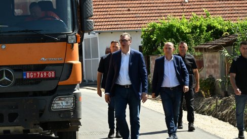 VUČIĆ PONUDIO VISOKU NOVČANU NAGRADU: Nađite rupu na auto-putu ili brzoj saobraćajnici - nema nijedne
