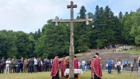 OBELEŽENA 84. GODIŠNJICA BITKE NA KOZARI: Simbol stradanja i otpora srpskog naroda u borbi protiv nacista (FOTO)