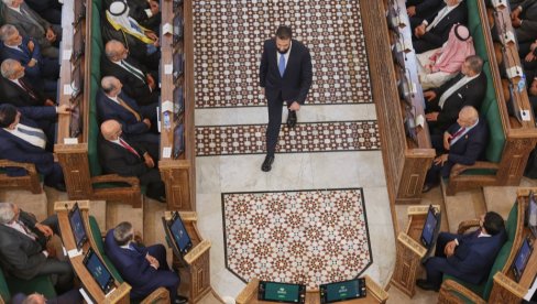ПАРЛАМЕНТ АЛ КАИДЕ, КОЈИ СЛУША КОМАНДАНТА АЛ КАИДЕ: Цвета нова сиријска демократија, одржана прва седница скупштине након збацивања Асад