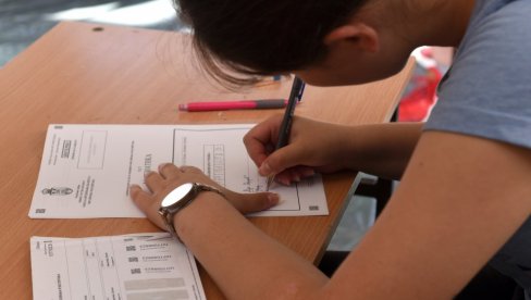 OVE DVE SREDNJE ŠKOLE NAJPOPULARNIJE: Opalo interesovanje za do sada najatraktivniju profesiju - ovo su rezultati upisa
