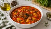 ТЕЛЕТИНА СА ГРАШКОМ: Топло породично јело пуно укуса