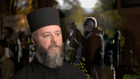ОТАЦ ПРЕДРАГ НИЈЕ ЖЕЛЕО ДА НА ВЕНЦУ ПИШЕ ПОСЛЕДЊИ ПОЗДРАВ: Изабрао ове две речи, каже да је у њима суштина православља