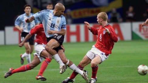 PRENOS, ENGLESKA - ARGENTINA: Foklandi ili Malvini, Mesi ili Kejn, Ratin ili Čarlton, Maradona ili Šilton, Simeone ili Bekam? (Foto/Video)